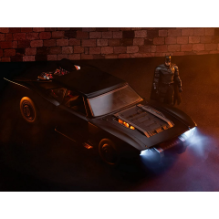 1/18 JADA Batmobile Matt Black with Lights with Batman Diecast Figurine The Batman