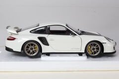 1/18 MINICHAMPS PORSCHE 911 GT2 RS - 2011 - 100069400
