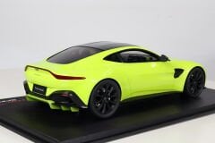 1/18 TRUESCALE TSM ASTON MARTIN VANTAGE LİME ESSENCE - TS0183