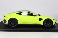1/18 TRUESCALE TSM ASTON MARTIN VANTAGE LİME ESSENCE - TS0183
