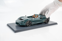 1/18 Schuco McLaren Elva Carbon Green 2020 - 18U00071