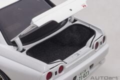 1/18 AUTOART - NISSAN - SKYLINE GT-R (R32) WANGAN MIDNIGHT REINA LATE VERSION 1991