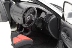 1/18 MOTORHELIX - MITSUBISHI - LANCER EVO VI GSR T.M.E. TOMMY MAKINEN EDITION 2000