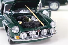 1/18 AUTOART MGB GT MK II NÜRBURGRING 86781