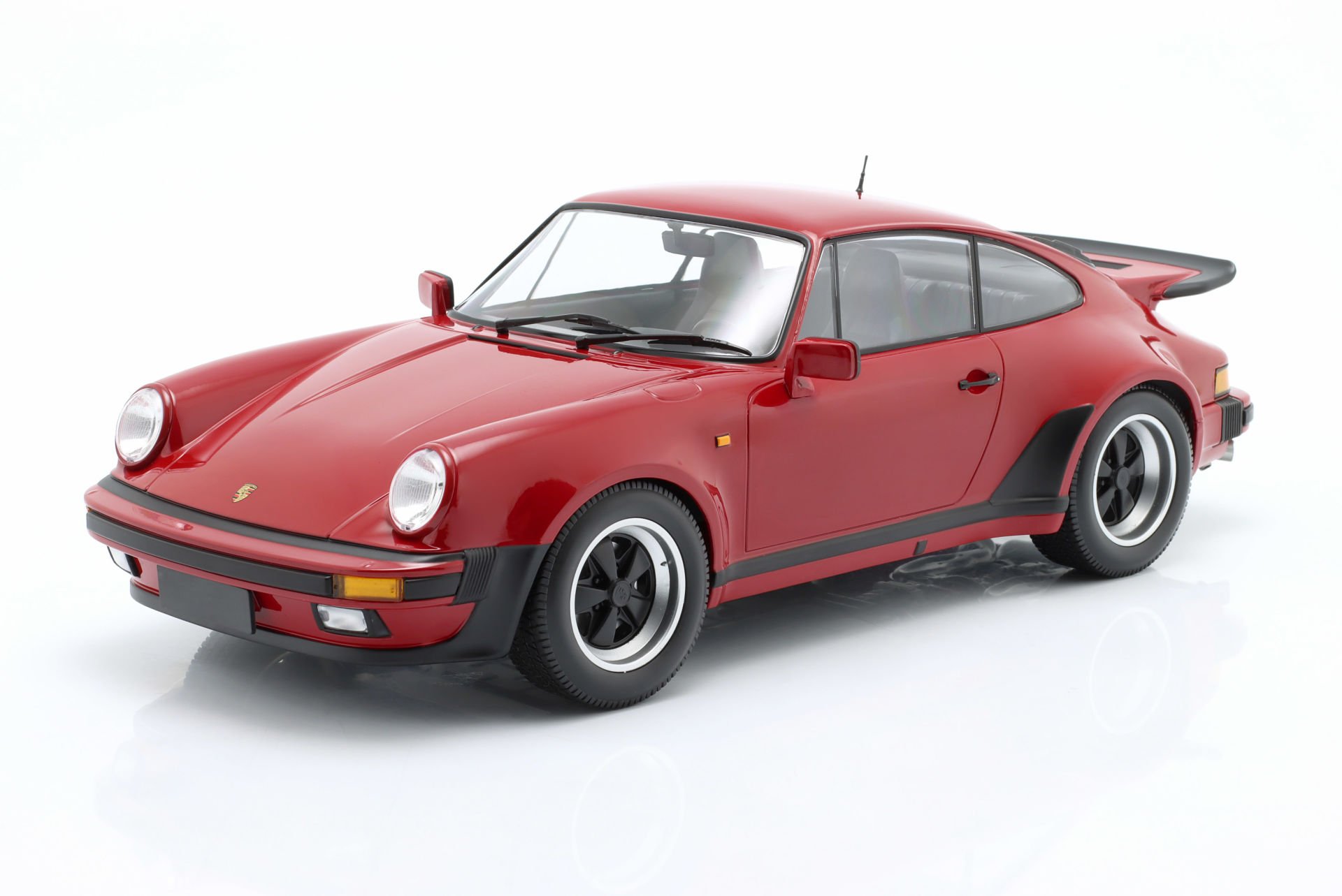 Porsche 911 (930) Turbo year 1977 RED 1:12 Minichamps