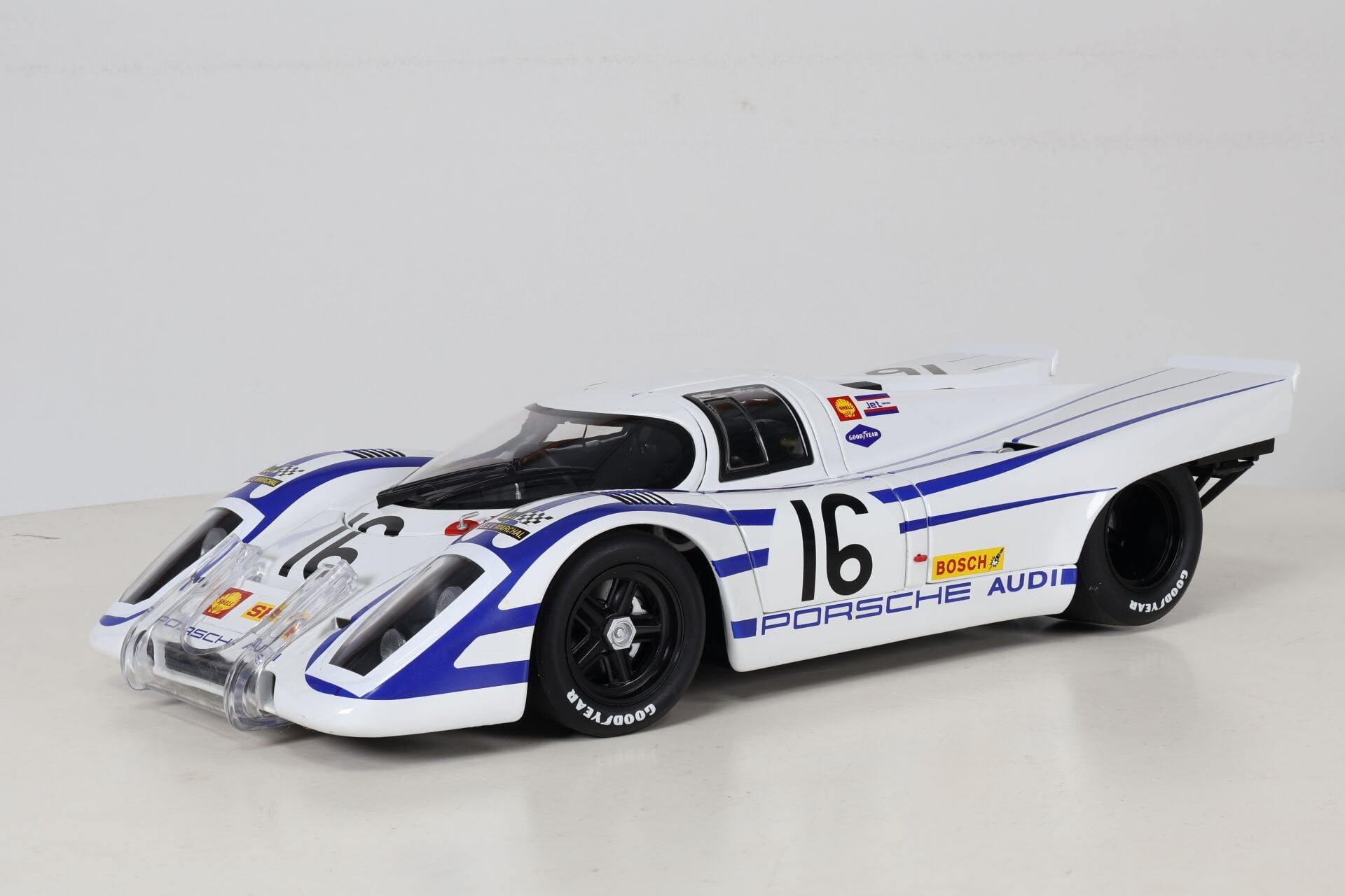 1/18 AUTOART PORSCHE 917K 12HRS SEBRING 1970 ELFORD 87086