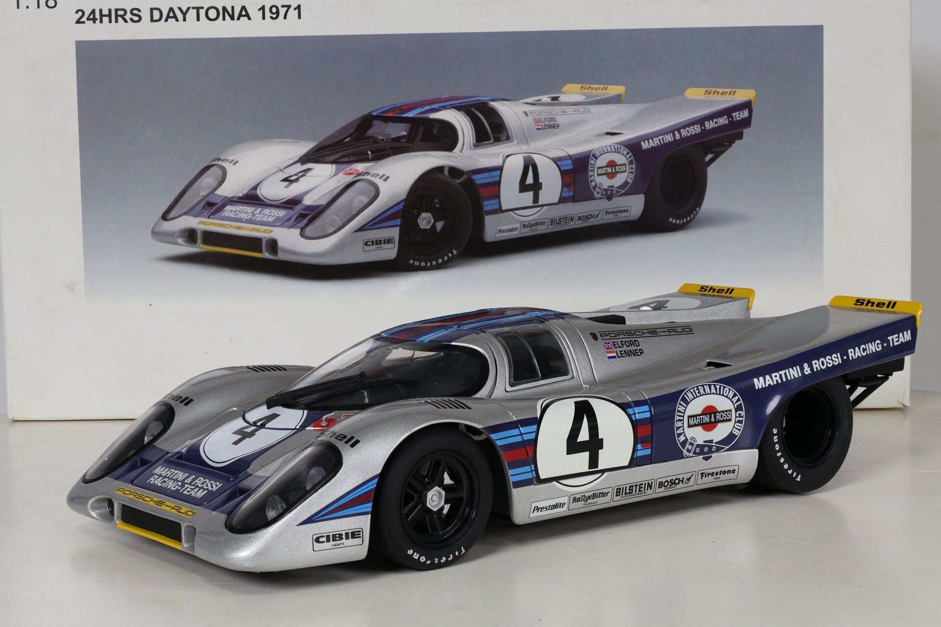 1/18 AUTOART PORSCHE 917K 24HRS DAYTONA 1971 87182