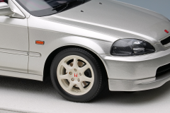 1/18  Make Up Honda Civic TYPE R (EK9) 1997 Vogue Silver Metallic