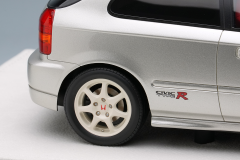 1/18  Make Up Honda Civic TYPE R (EK9) 1997 Vogue Silver Metallic