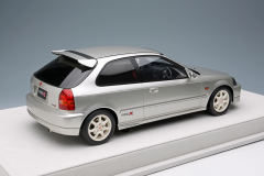 1/18  Make Up Honda Civic TYPE R (EK9) 1997 Vogue Silver Metallic