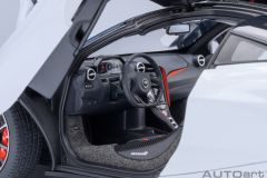 AUTOART - McLAREN - 720S 2017
