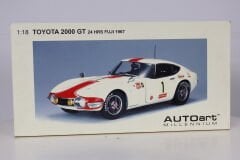 1/18 AUTOART TOYOTA 2000 GT 24 HRC FUJI 86715