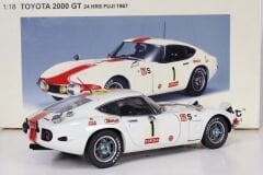 1/18 AUTOART TOYOTA 2000 GT 24 HRC FUJI 86715