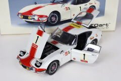 1/18 AUTOART TOYOTA 2000 GT 24 HRC FUJI 86715