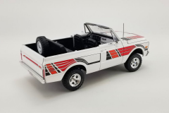 1/18 Acme Chevy K5 Blazer, White /Red - A1807705