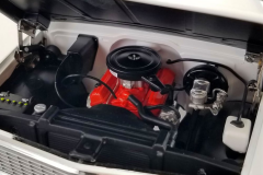 1/18 Acme Chevy K5 Blazer, White /Red - A1807705