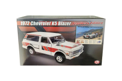 1/18 Acme Chevy K5 Blazer, White /Red - A1807705