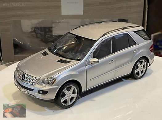 MINICHAMPS MERCEDES M-CLASS ML 350 2006