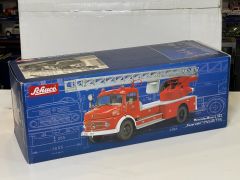 SCHUCO - MERCEDES BENZ - L322 TRUCK SCALA VIGILI DEL FUOCO - FIRE ENGINE