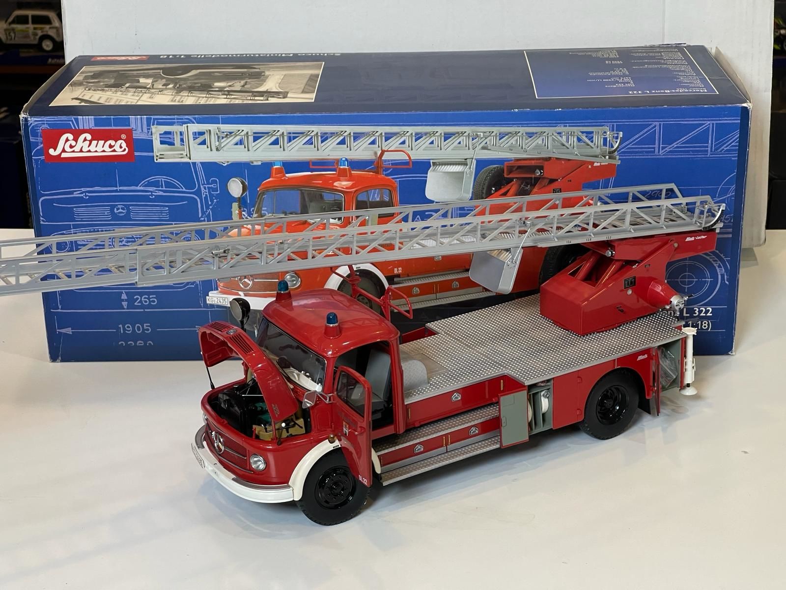 SCHUCO - MERCEDES BENZ - L322 TRUCK SCALA VIGILI DEL FUOCO - FIRE ENGINE