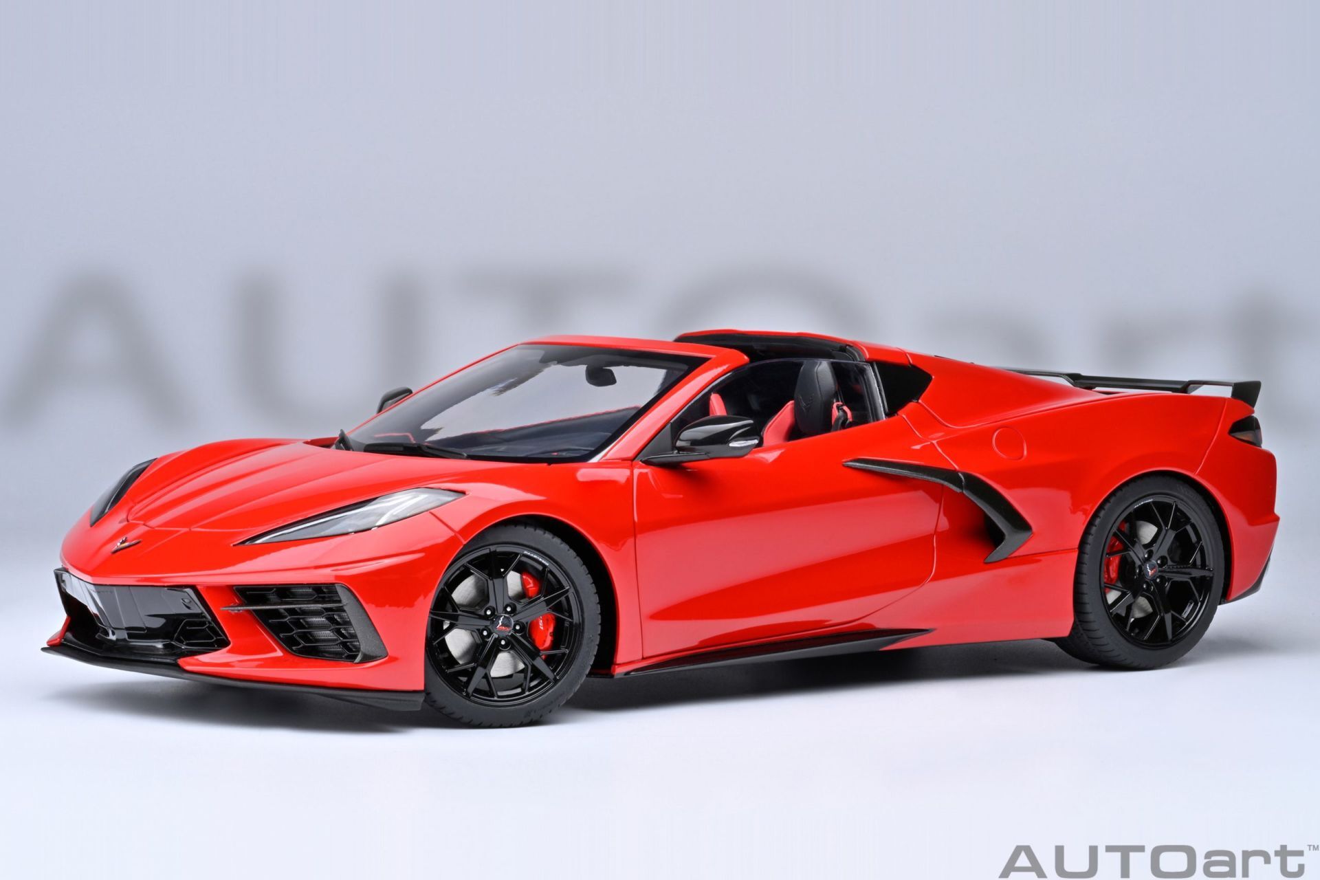 AUTOART - CHEVROLET - CORVETTE C8 Z51 STINGRAY SPIDER 2020
