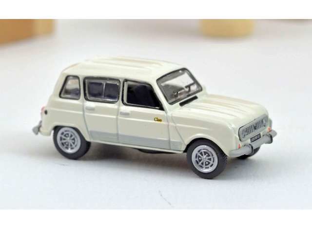 1/87 1987 Renault 4 Clan, panda white