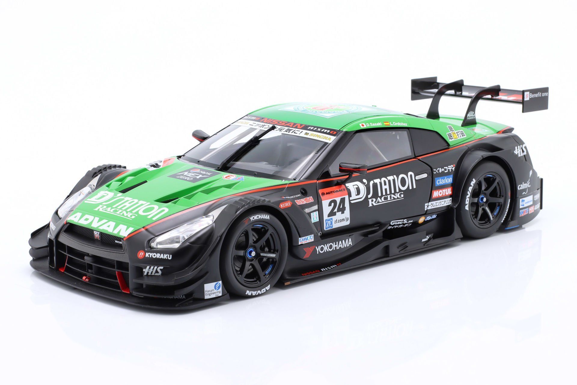 EBBRO - Nissan GT-R GT500 #24 Super GT Series Okayama 2015 Sasaki, Ordonez