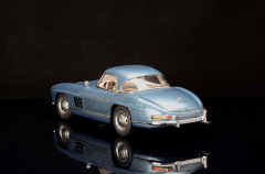 Ön Sipariş - 1/18 CMC Mercedes-Benz 300 SL, W198, Hardtop, blue - M283