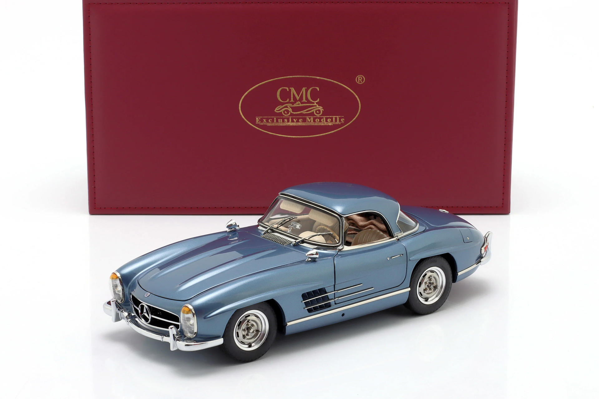 Ön Sipariş - 1/18 CMC Mercedes-Benz 300 SL, W198, Hardtop, blue - M283