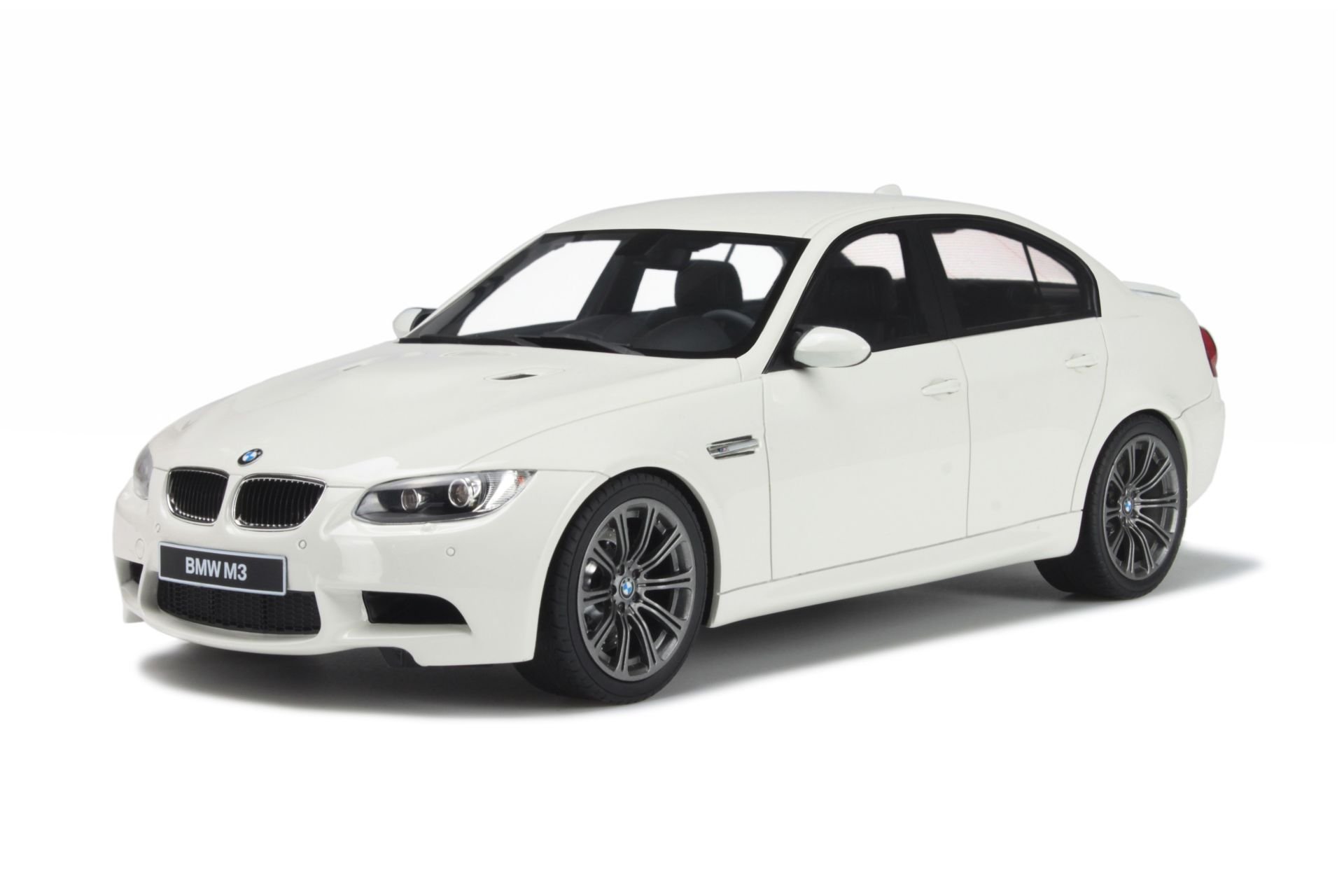 GT-SPIRIT - BMW - 3-SERIES M3 4-DOOR 2007