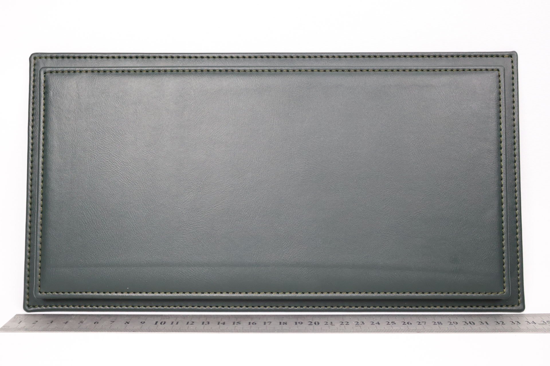 LYRD BOX - 1:18 ÖLÇEK - ZEYTİN YEŞİLİ SERGİLEME STANDI - (YEŞİL DİKİŞ) LY131