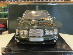 MINICHAMPS - BENTLEY - ARNAGE T 2002
