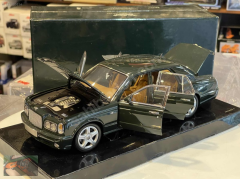 MINICHAMPS - BENTLEY - ARNAGE T 2002