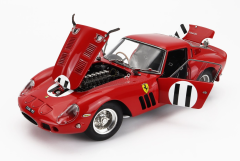 CMC M249 Scale 1/18 | FERRARI 250 GTO ch.3647 RHD COUPE N 11 2nd 1000km MONTLHERY 1962 JOHN SURTEES - MIKE PARKES RED