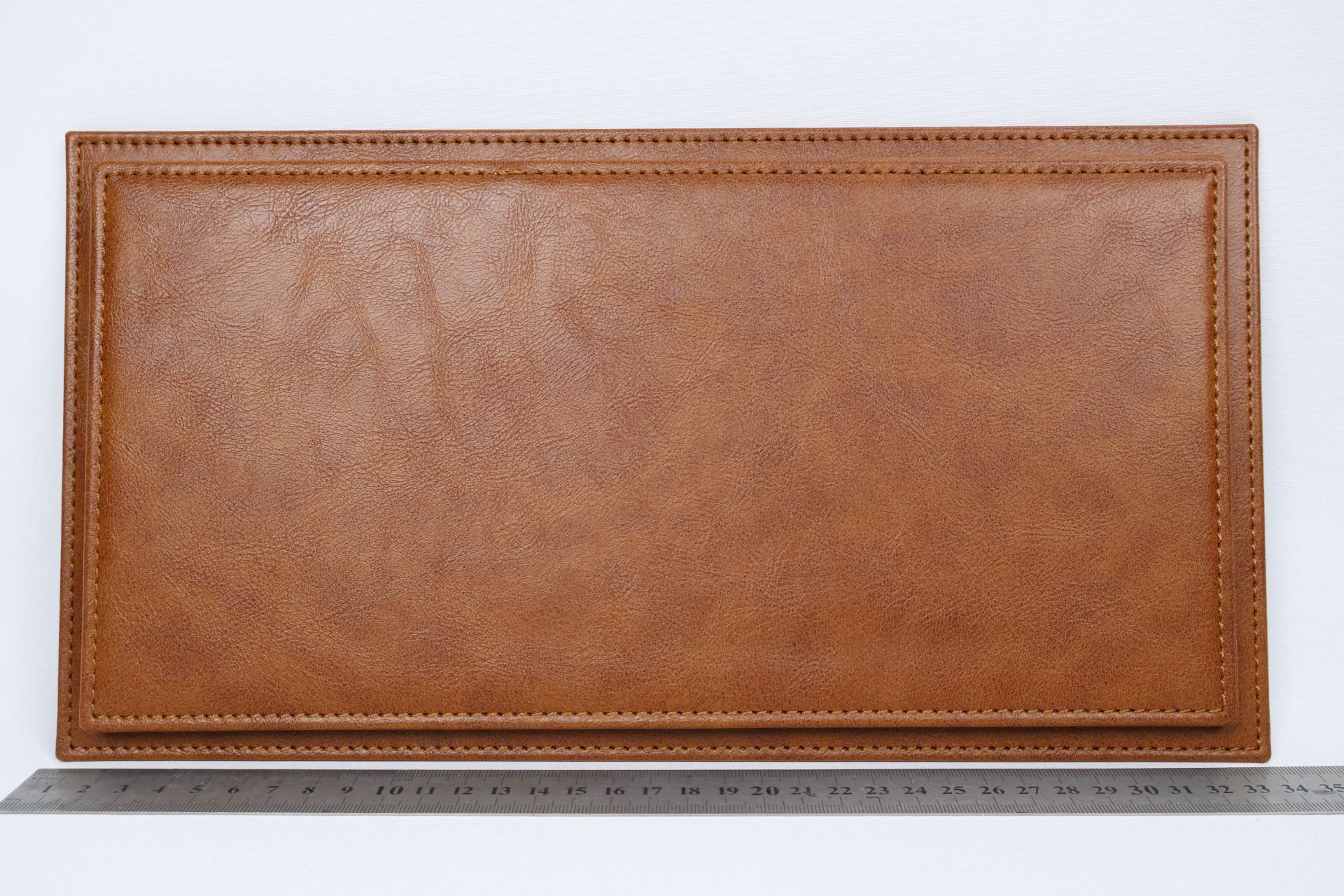 LYRD BOX - 1:18 ÖLÇEK - KOYU KAHVE SERGİLEME STANDI - (KAHVE DİKİŞ) LY134