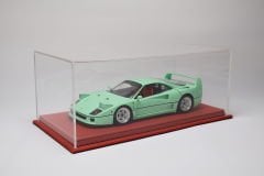 LYRD BOX - 1:18 ÖLÇEK - BAKLAVA FREEMONT RED SERGİLEME STANDI - (GRİ DİKİŞ) LY139