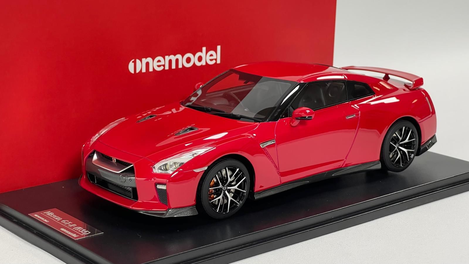 Onemodel 24 # Nissan GT-R R35 Baujahr 2017 '' Red