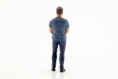 1/18 American Diorama Car Meet Series 3 Figure #4 - AD76329