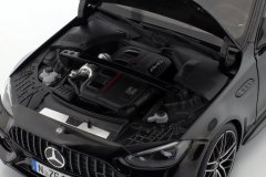 Ön Sipariş - 1/18 NZG Mercedes-Benz AMG C 63 S E Performance (W206) year 2024 obsidian black - 111200050