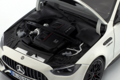 Ön Sipariş - 1/18 NZG Mercedes-Benz AMG C 63 S E Performance (W206) year 2024 Opalith White - 111200040
