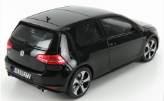 1/18 NOREV - VOLKSWAGEN - GOLF VII GTi 2013