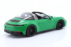 MINICHAMPS - PORSCHE - 911 992 TARGA 4 GTS SPIDER 2021