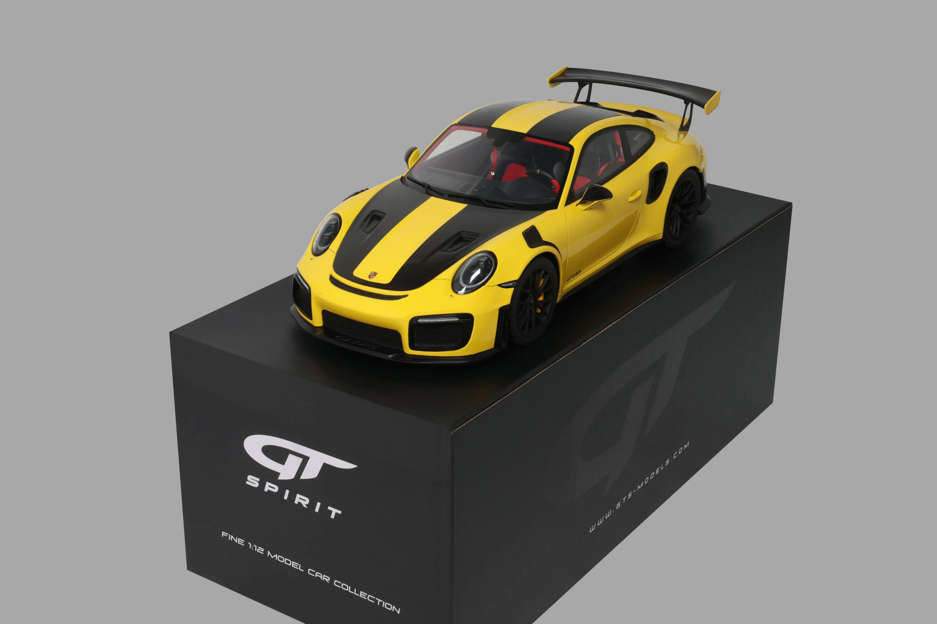 1/12 GT-SPIRIT - PORSCHE - 911 991-2 GT2 RS COUPE 2018 - GT535