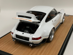1/12 IVY Porsche 911 Singer DLS Gloss White Wood Base 40 pcs limited