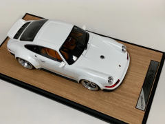 1/12 IVY Porsche 911 Singer DLS Gloss White Wood Base 40 pcs limited
