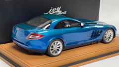 IVY MODEL - MERCEDES-BENZ SLR McLaren