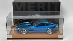 IVY MODEL - MERCEDES-BENZ SLR McLaren