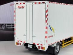 1/18 PAUDI  ISUZU Yifang EC7 Box Truck – White – Model Truck