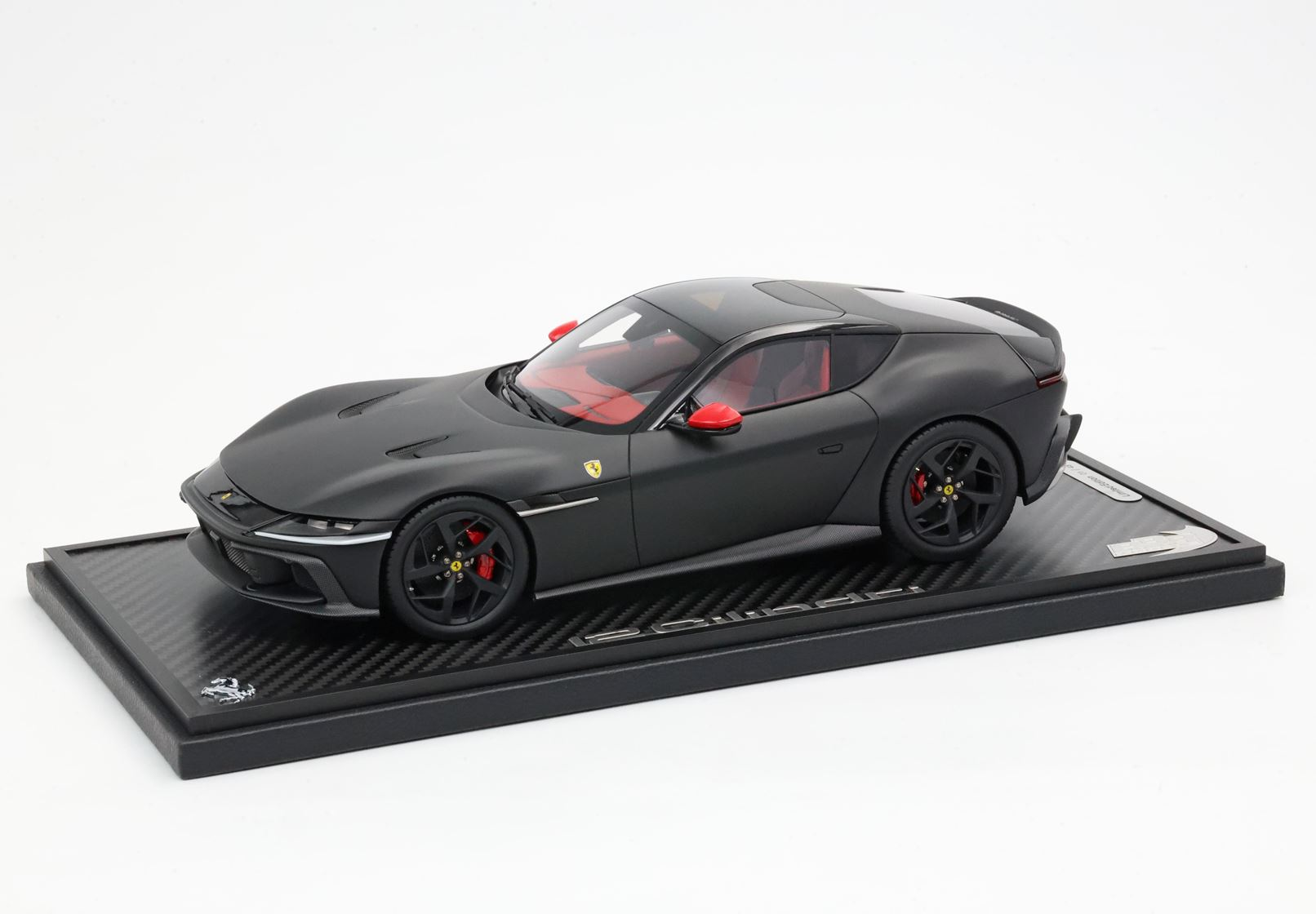 1/18 BBR-MODELS - FERRARI - 12CILINDRI V12 830cv PANORAMIC ROOF 2024