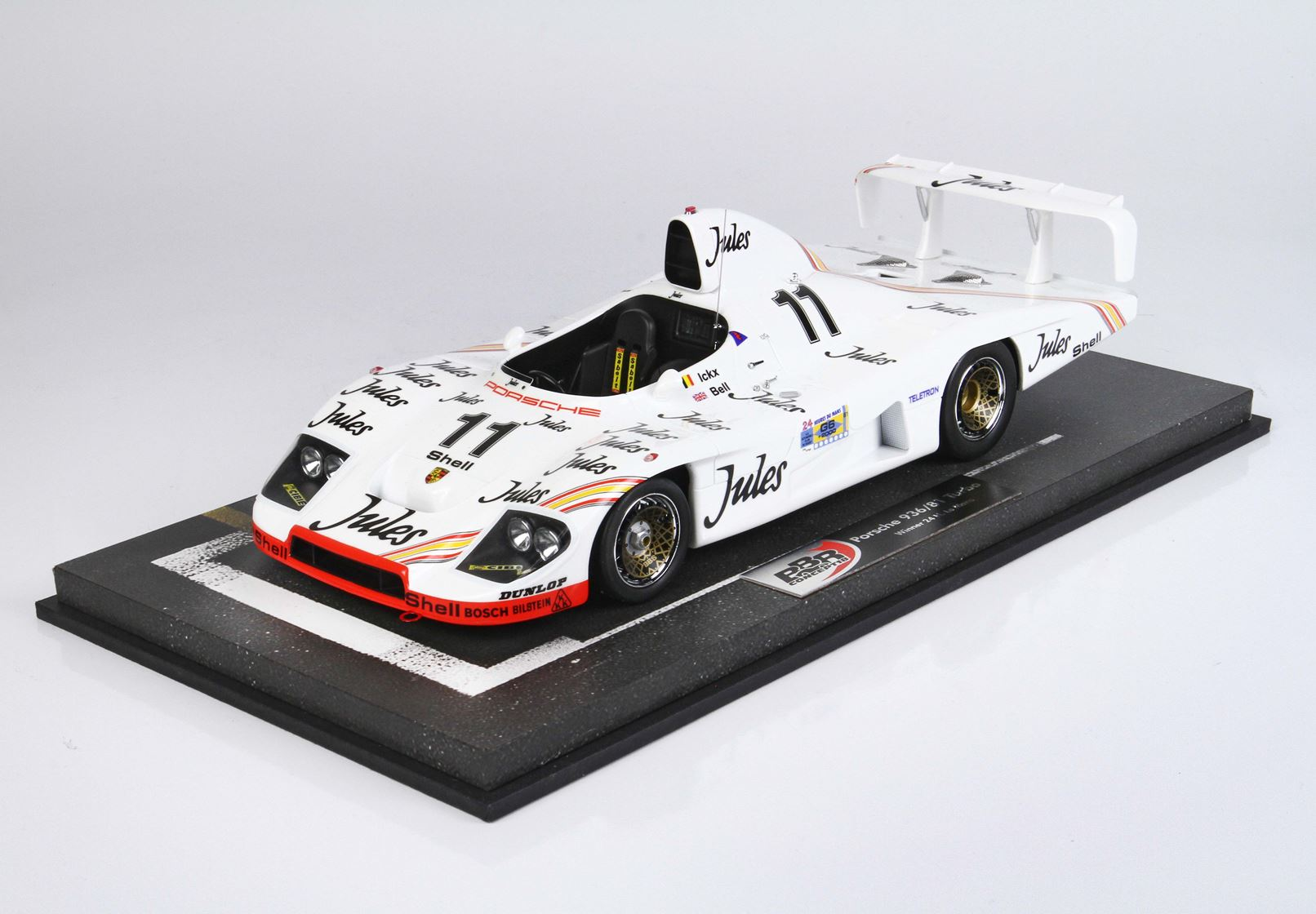 1/18 BBR-MODELS - PORSCHE - TYPE 935 936/81 2.3L TURBO FLAT-6 TEAM PORSCHE SYSTEM N 11 WINNER 24h LE MANS 1981 J.ICKX - D.BELL